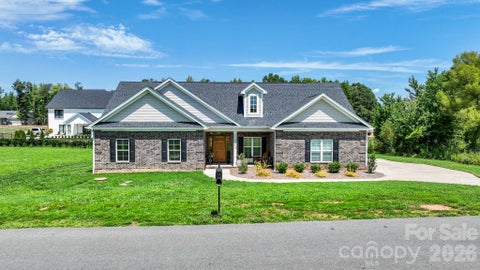 Photo of 3013 Isle Lane, Monroe, NC 28110 (MLS # 4413627)