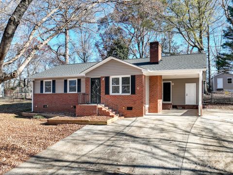 Photo of 1307 North Hills Drive, Monroe, NC 28110 (MLS # 4325202)