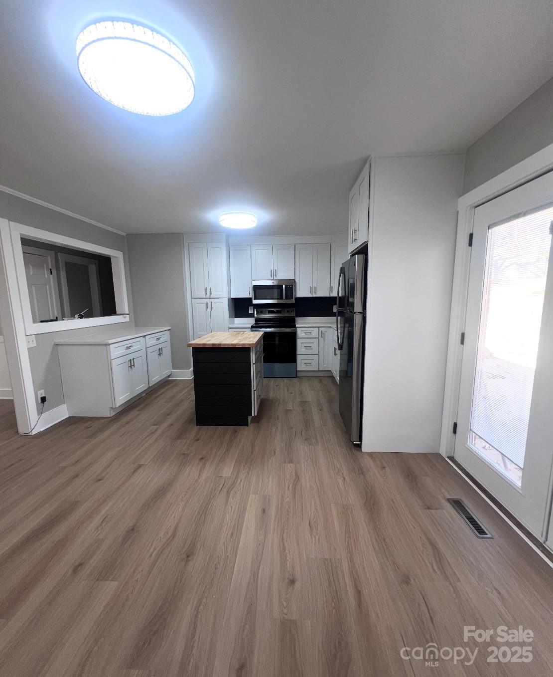 1307 North Hills Drive