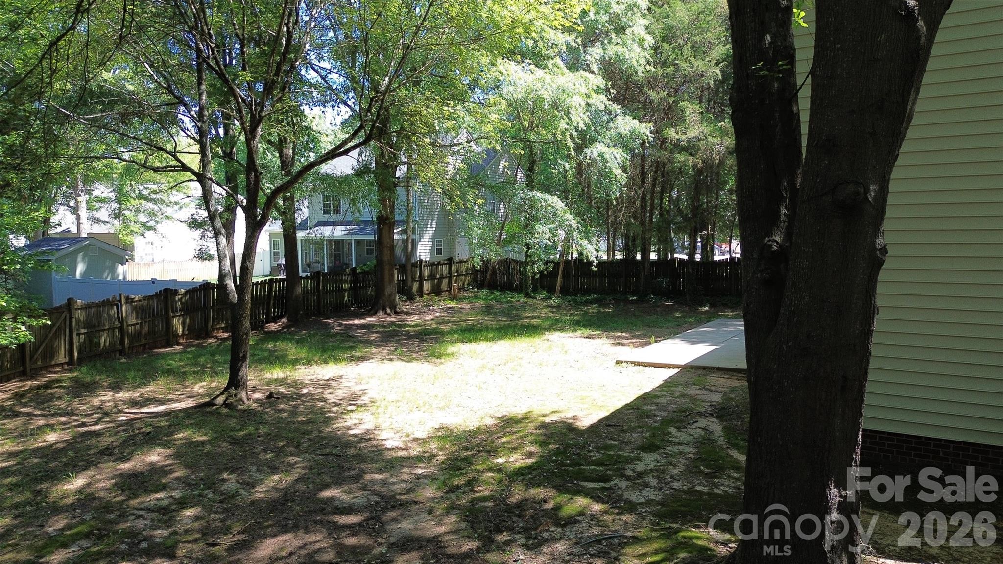 THE GATES - Residential