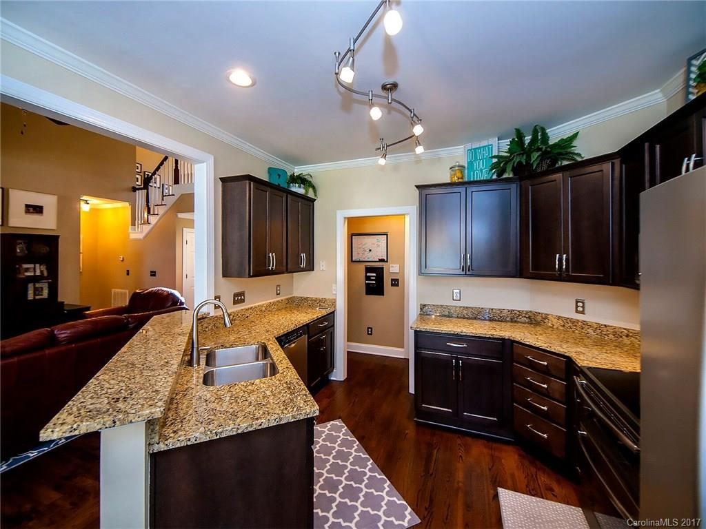 The Summit - Residential