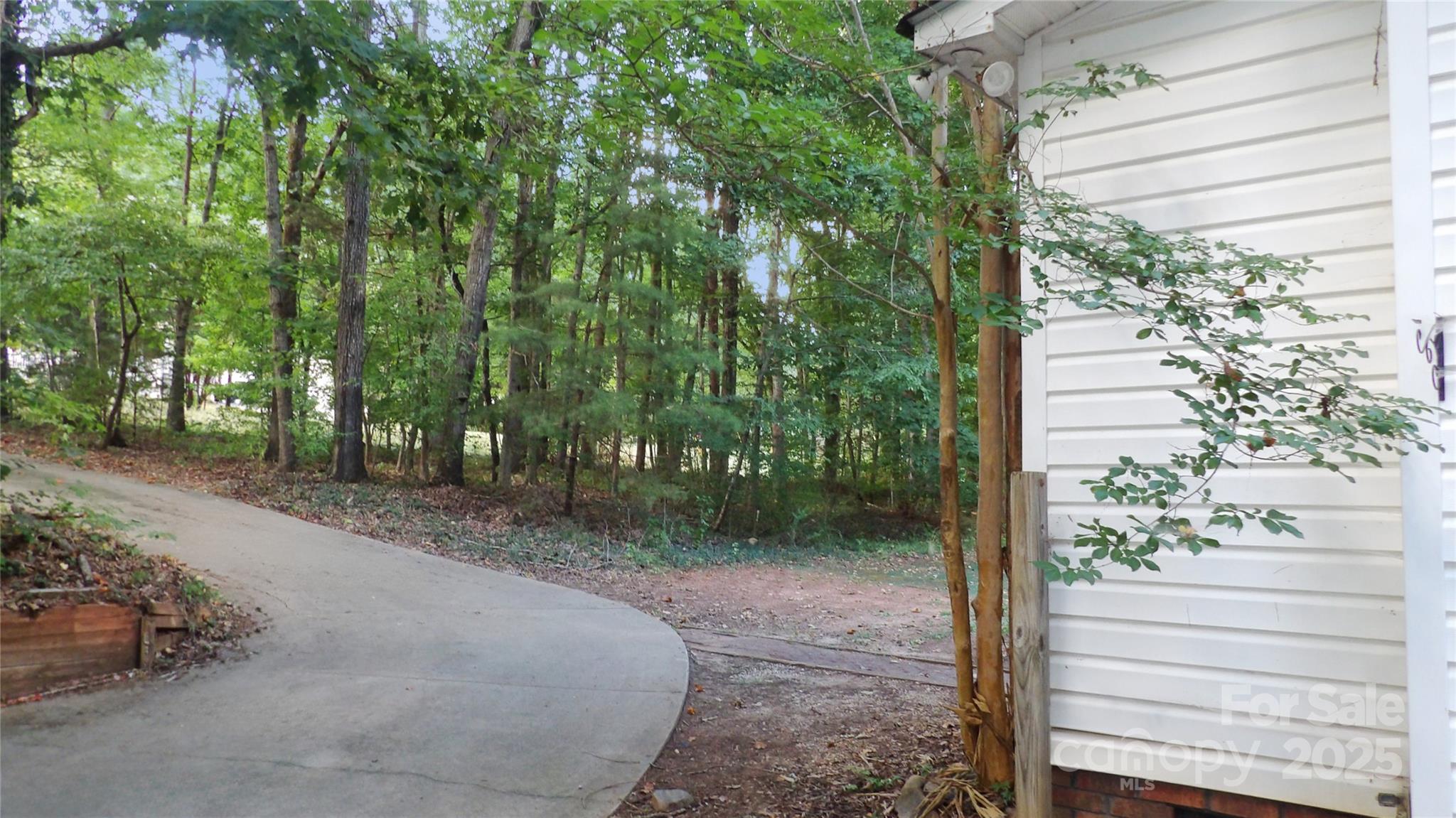 2705 Mountainview Road