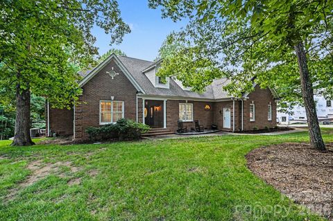 Photo of 4016 Ancestry Circle, Weddington, NC 28104 (MLS # 4390345)