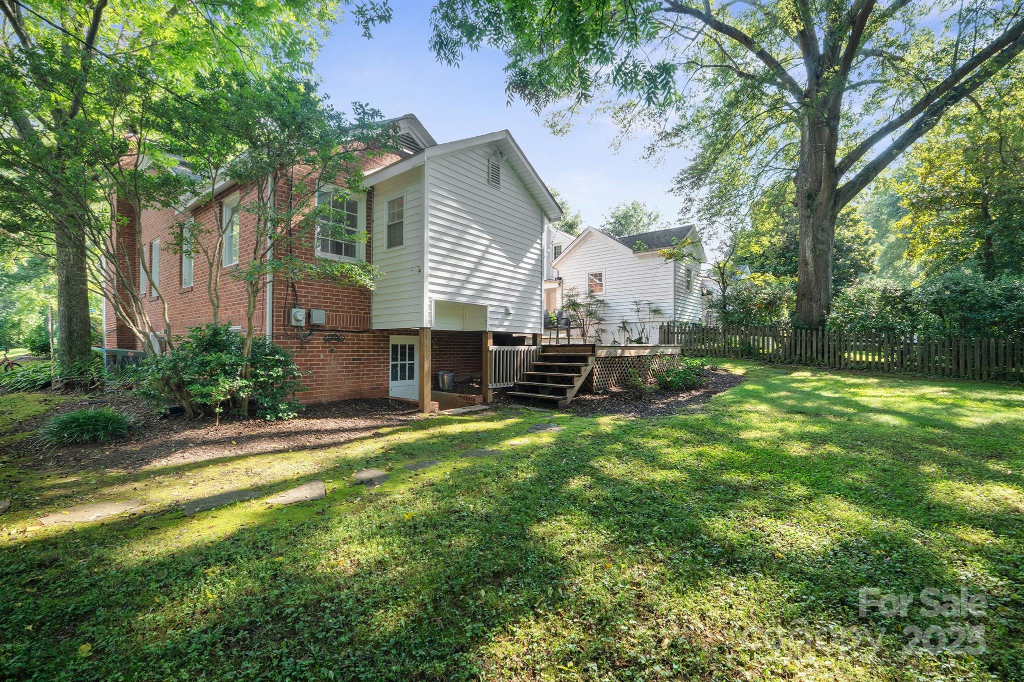 Hillcrest - Residential