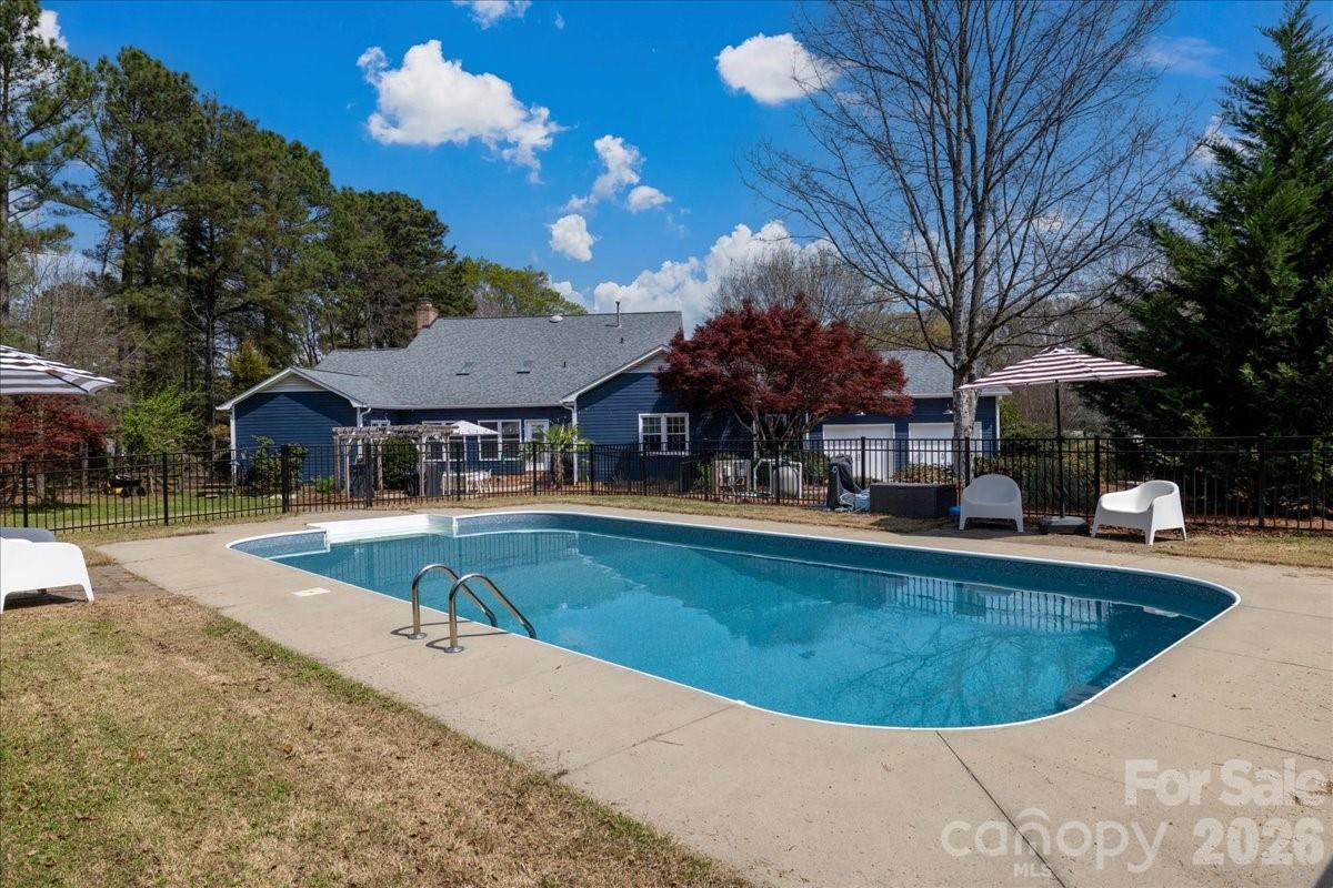 Fairlawn - Residential