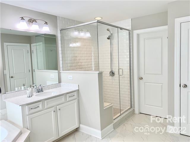 Oakland Pointe - Residential Lease