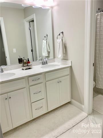 Oakland Pointe - Residential Lease