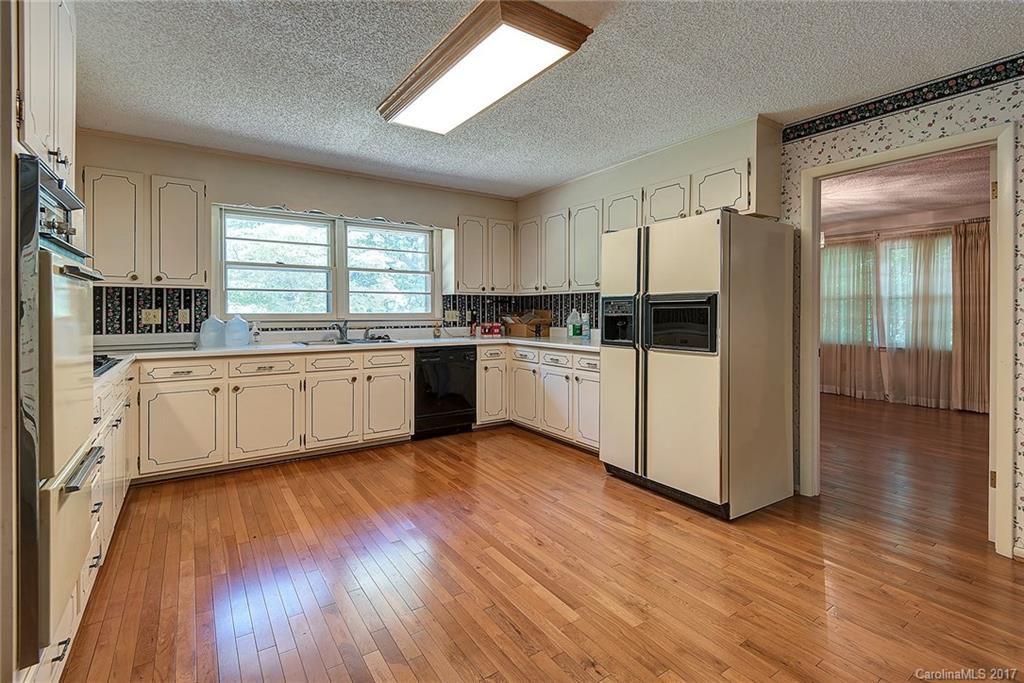 Woodland Hills - Residential