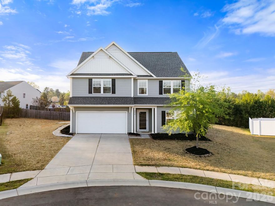 Welcome to 2838 Kinloch Ct, a move-in ready home tucked away on a cul-de-sac lot in Clover. From the moment you walk in, you’ll appreciate the spacious and functional layout designed for both everyday living and entertaining. The main level features new LVP flooring, a bright and open living area, a kitchen with new stainless steel appliances, an eat-in breakfast area, and a separate formal dining room that gives you flexibility for gatherings big or small. There is also a main-level office/flex room that could potentially be converted into a 5th bedroom, along with a convenient half bath for guests.

Upstairs, you’ll find all 4 bedrooms, 2 full baths, a versatile loft hangout area, and new carpet throughout, creating a comfortable second-level retreat. The spacious primary suite offers a relaxing layout with double vanities and a walk-in closet. A 2-car garage, thoughtful floor plan, and desirable cul-de-sac setting complete the package. If you’ve been looking for a move-in ready home in Clover with space to spread out, modern updates, and flexible living areas, this one is a must-see.