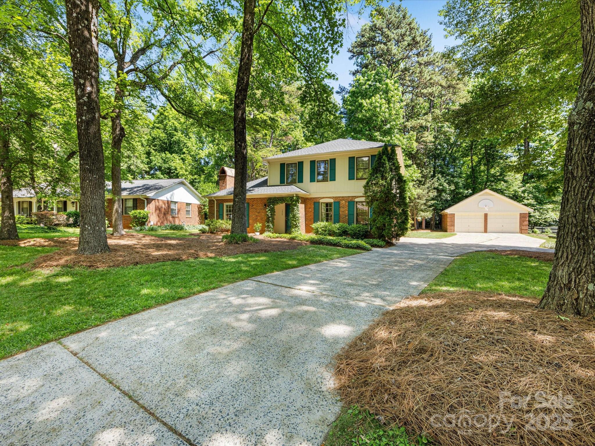 1325 Rock Point Road