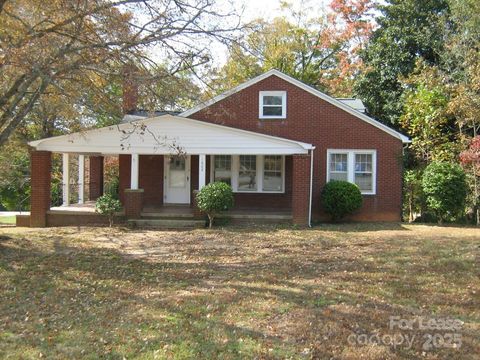 Photo of 1602 S Main Street, Kannapolis, NC 28081 (MLS # 4328488)