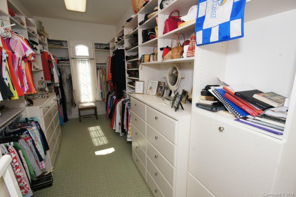 THE POINT - Residential