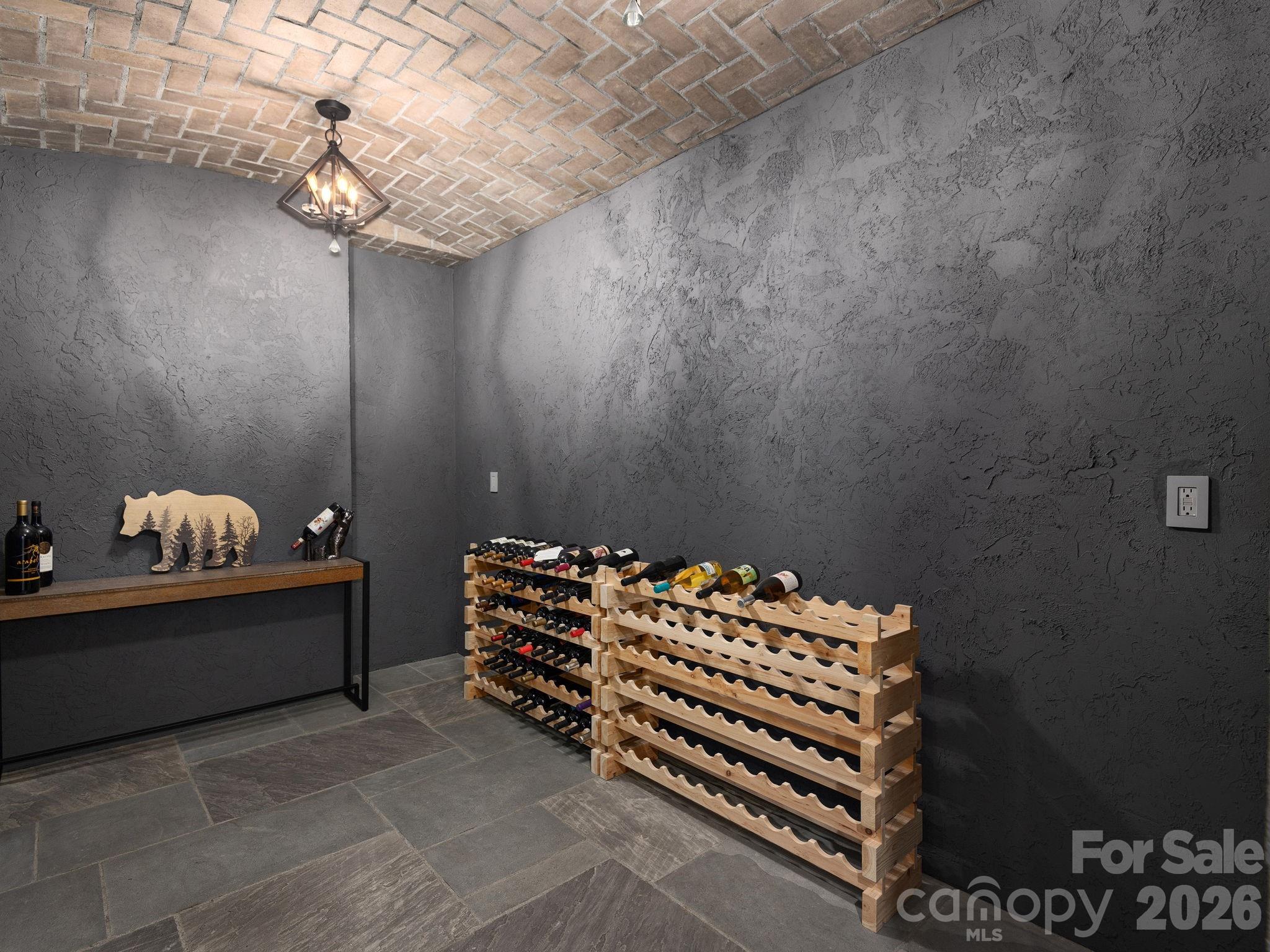 Reynolds Mountain - Residential