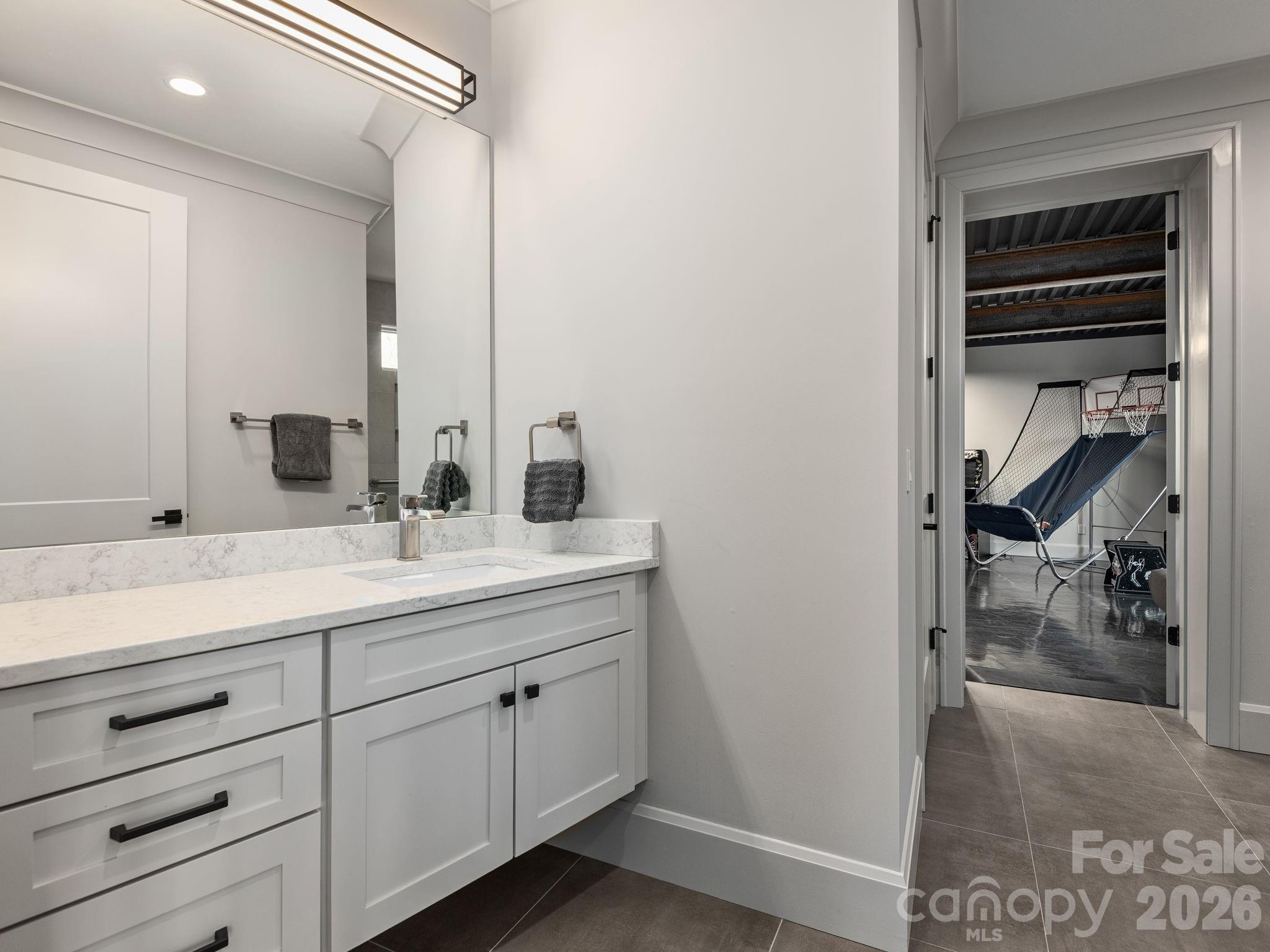 Reynolds Mountain - Residential