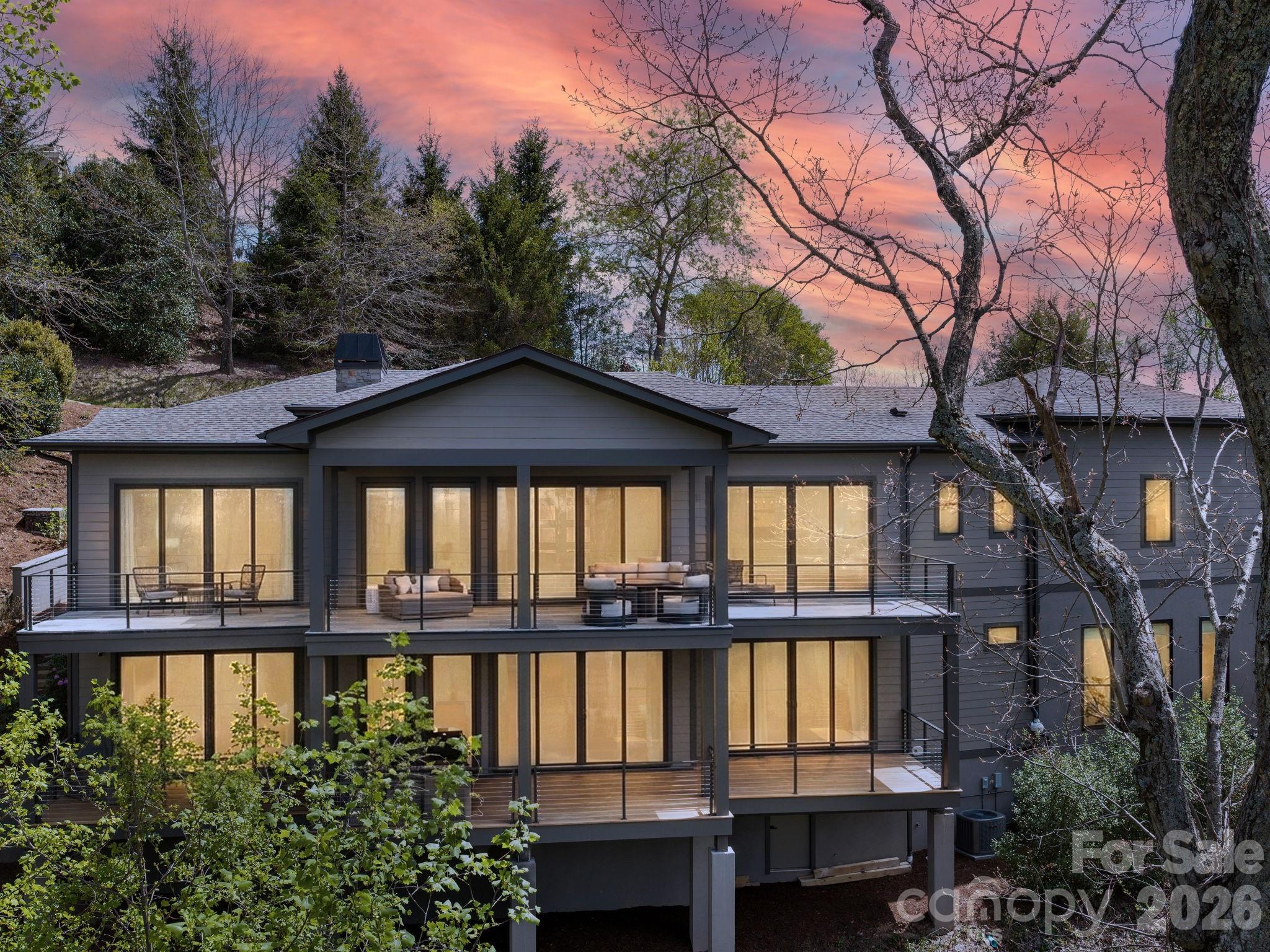 Reynolds Mountain - Residential