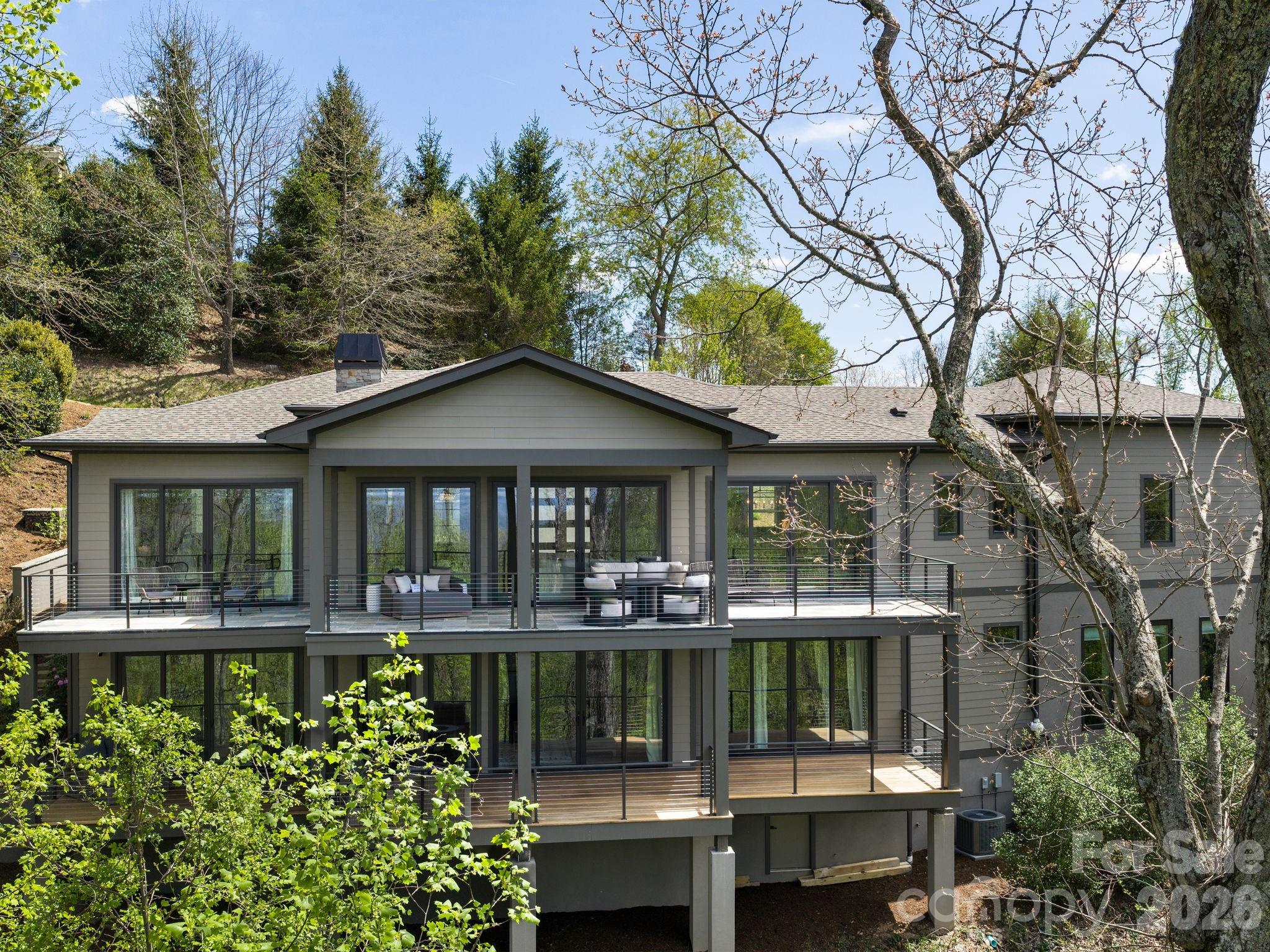 Reynolds Mountain - Residential