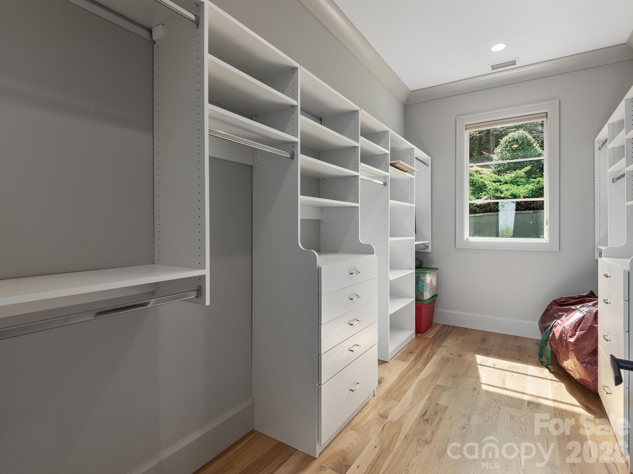 Reynolds Mountain - Residential