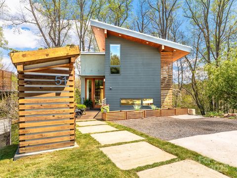 51 Shelburne Woods Drive Asheville NC 28806