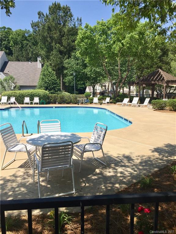 Huntington Ridge - Residential