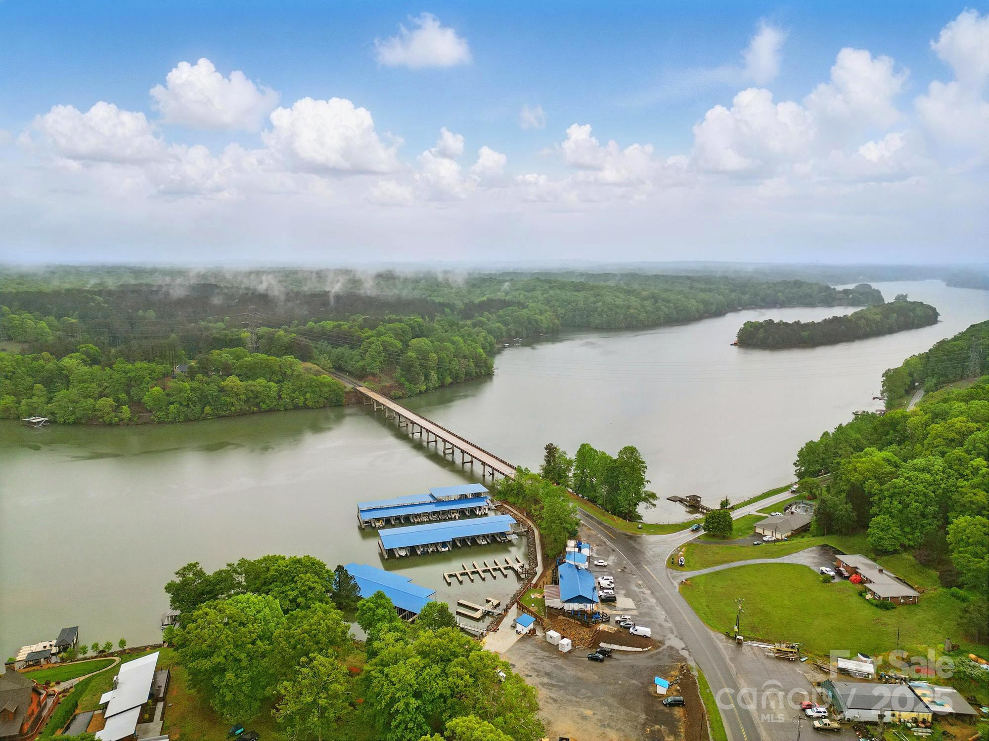 Peytons Creek - Land