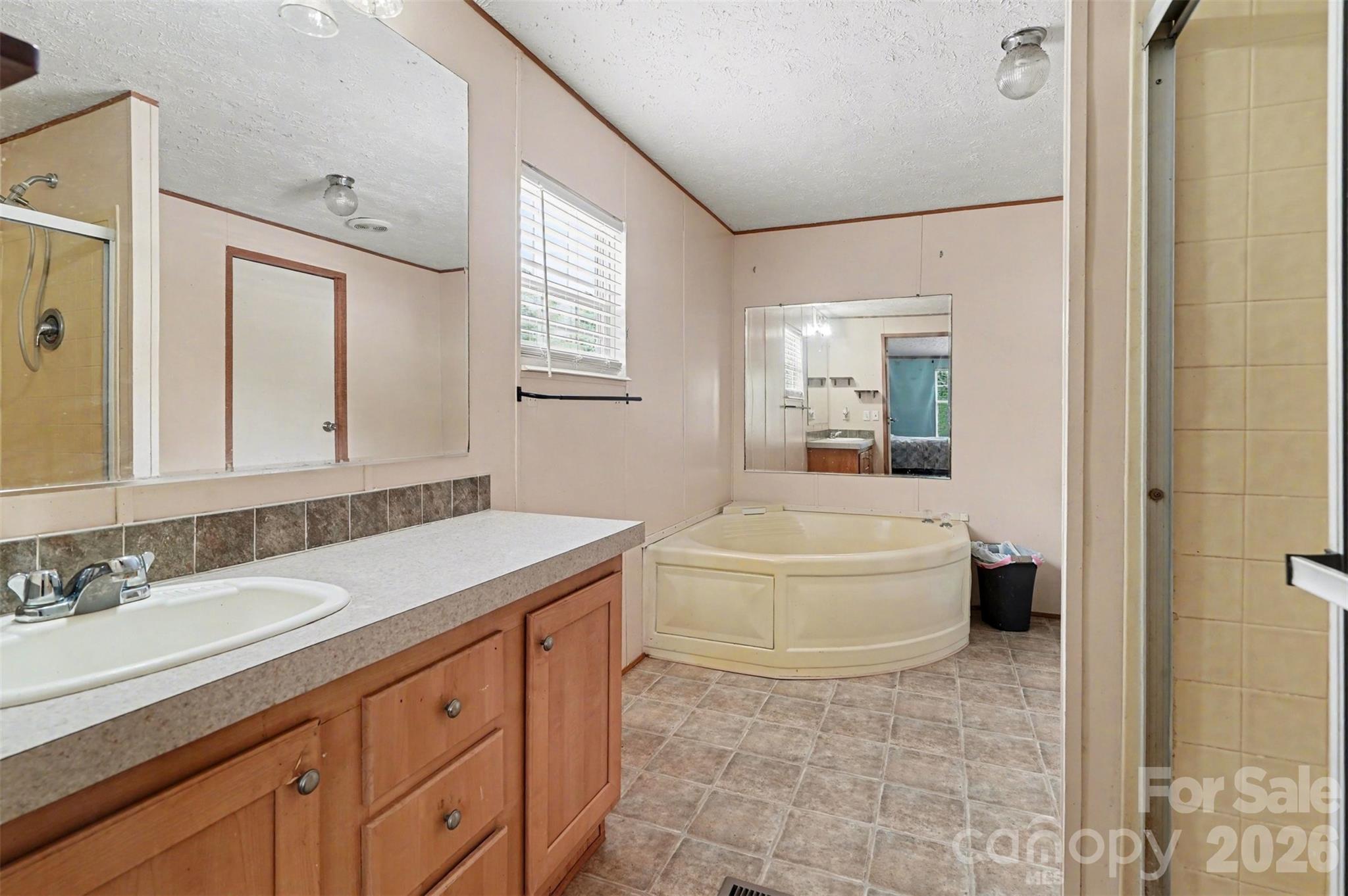 Hoyles Creek - Residential