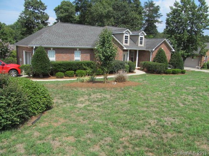 All new appliances, Frig, dishwasher, microwave, range/oven, great split bedroom floor plan, hardwood floors formal dining, fresh paint, new carpet. Large deck and backyard. Great schools.