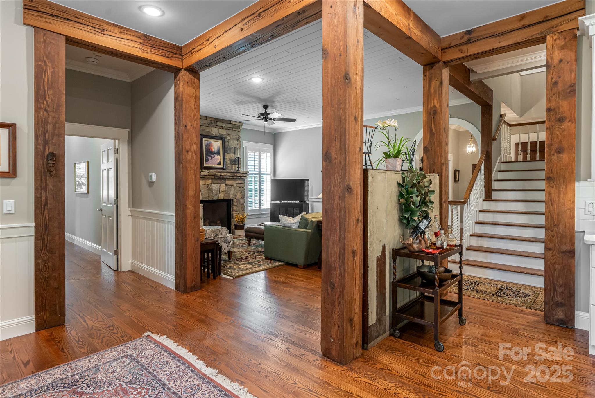1 Cedar Chine Drive