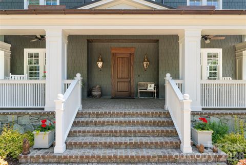 Photo of 1 Cedar Chine Drive, Asheville, NC 28803 (MLS # 4246430)