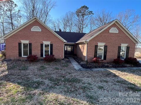 1300 Long Paw Lane Charlotte NC 28214