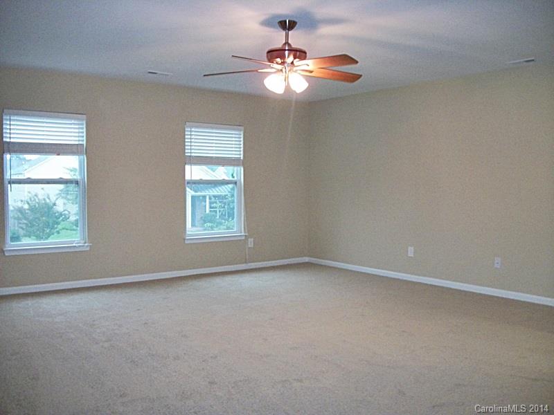 Sandy Pointe - Residential