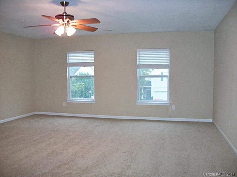 Sandy Pointe - Residential