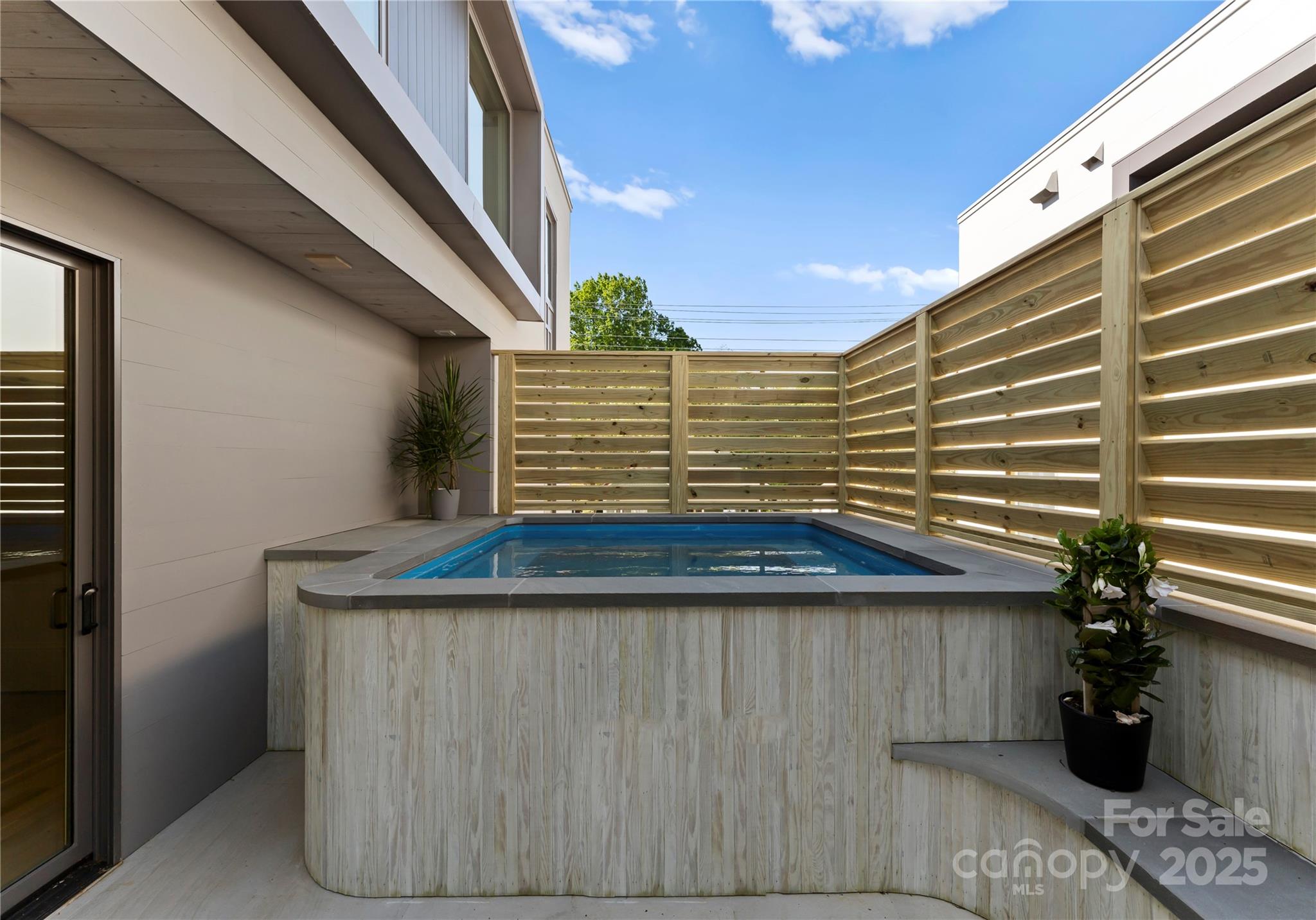 The Arts District - Residential