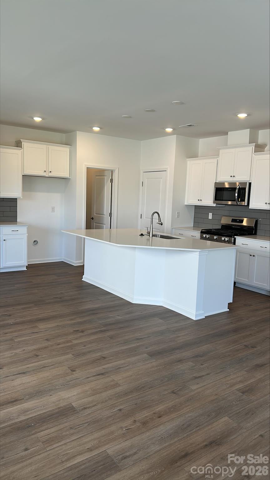 1528 Swallow Tail Drive 156