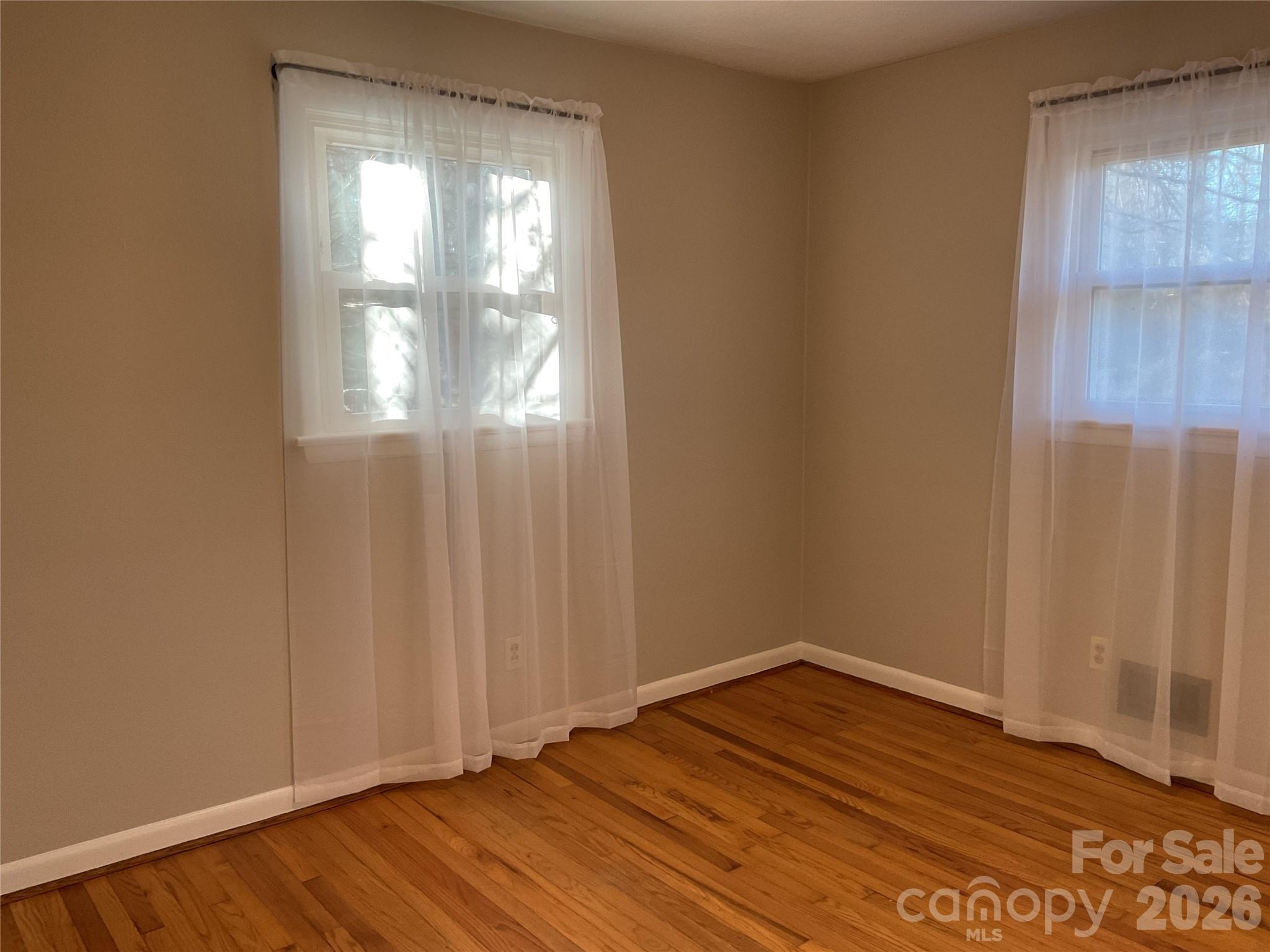 2132 14th Avenue Drive NE