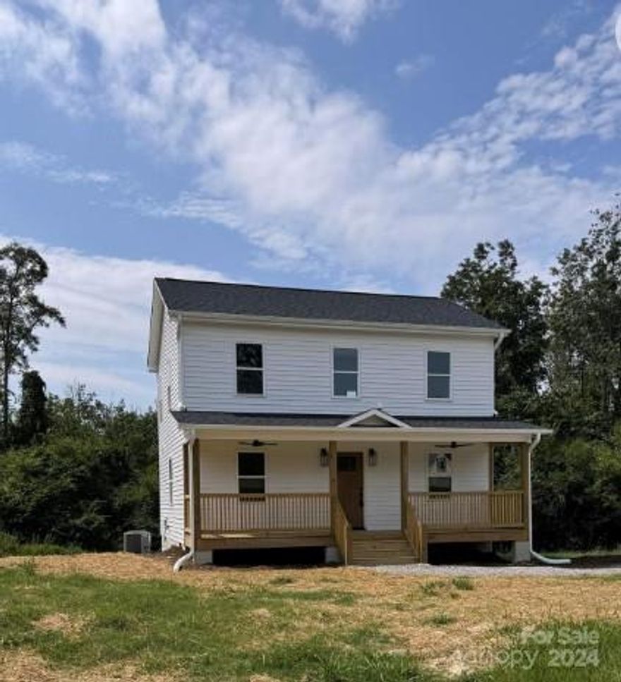 Move in ready!  Recently completed adorable home, on large level lot, and close to Historic town of Washington!!!   Beautiful new home with 3 bedrooms, 2 full baths plus an Office!  Beautiful kitchen with Granite countertops.  NO HOA!