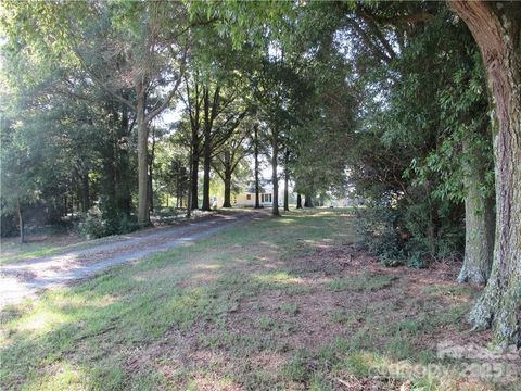 Photo of 1212 Marshville Olive Branch Road, Marshville, NC 28103 (MLS # 4337443)