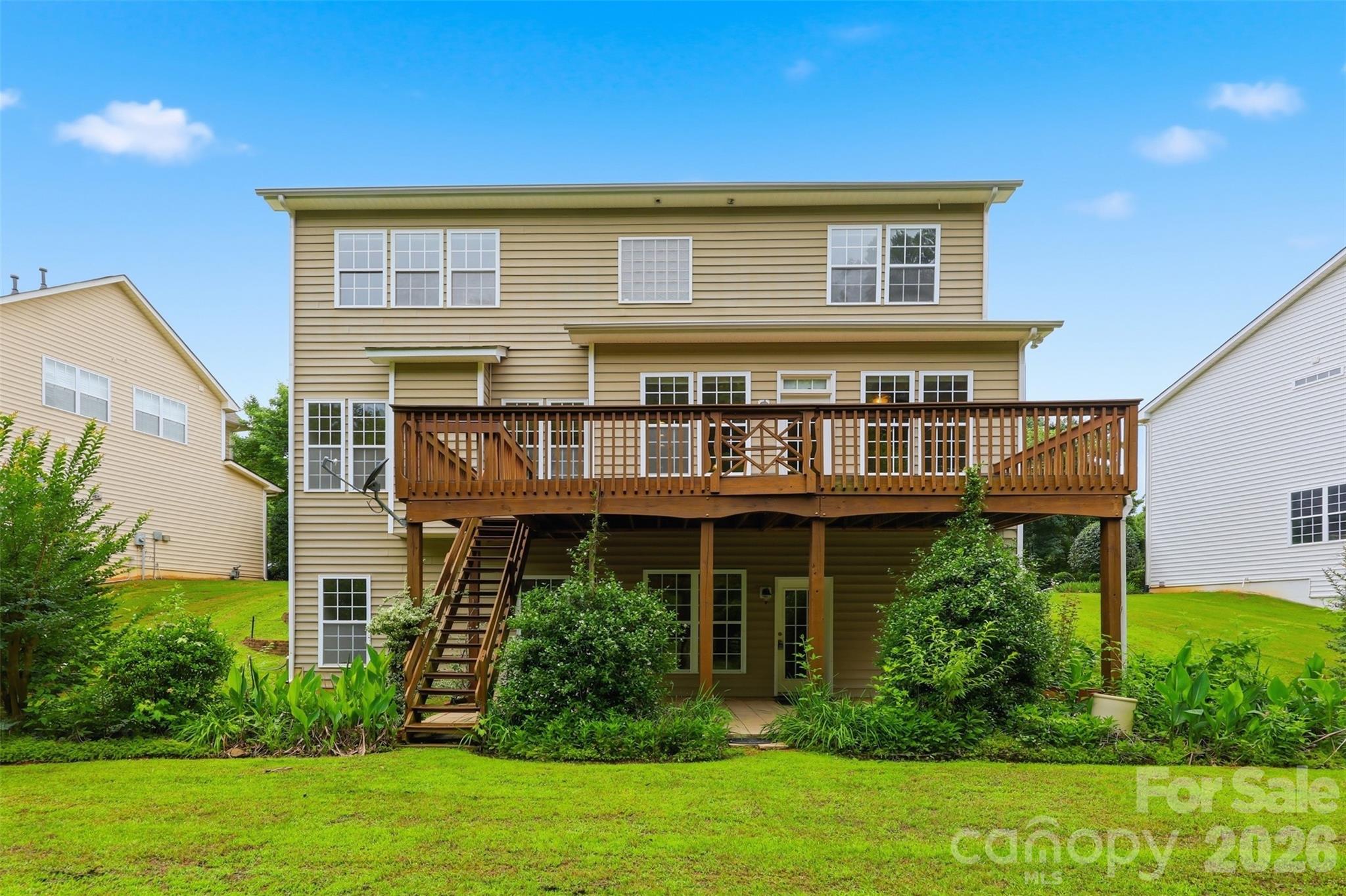 878 Treasure Court