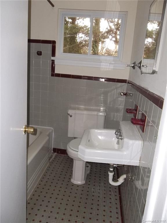 Myers Park - Residential Lease