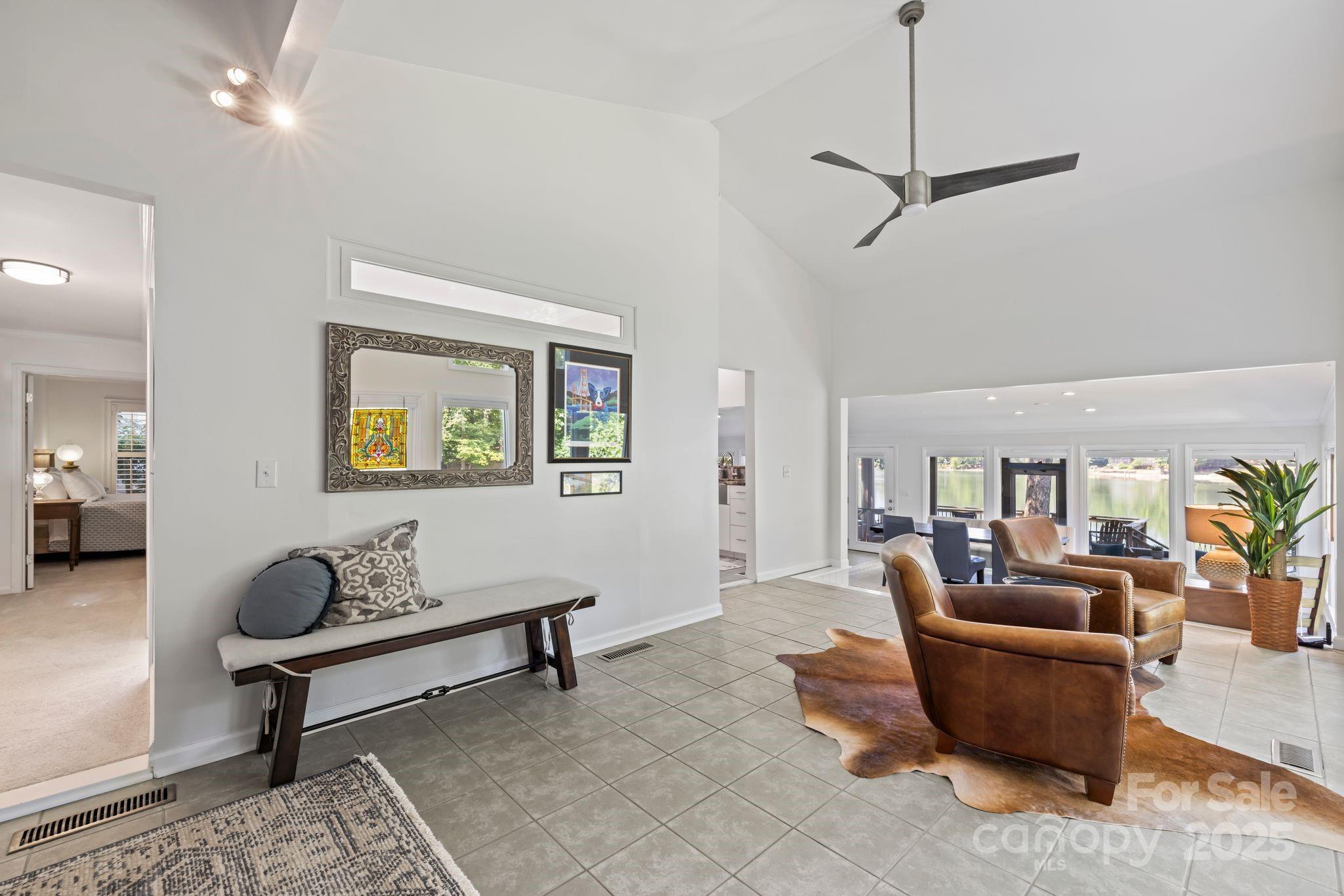208 Island View Road