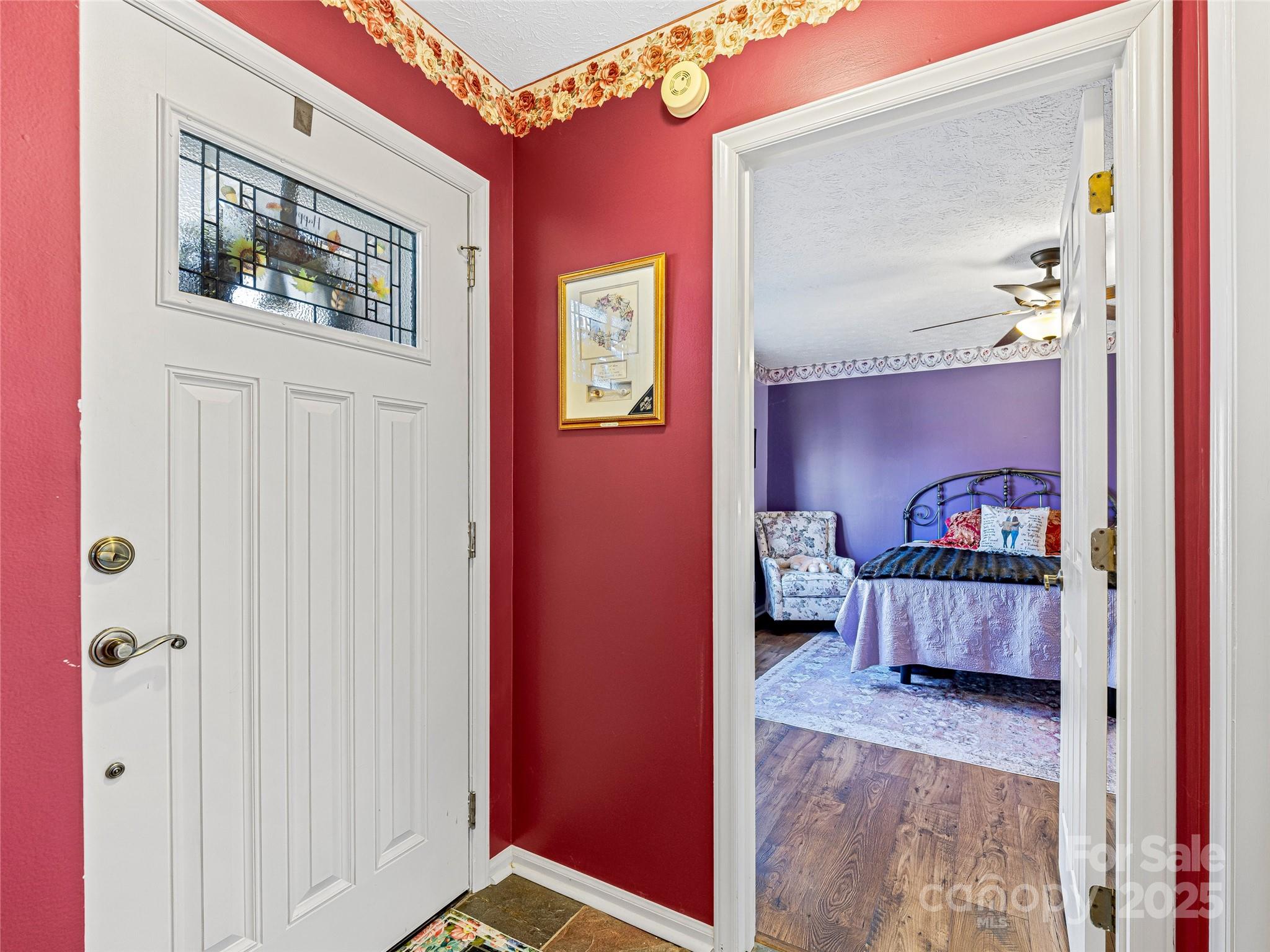 605 Goldview Drive