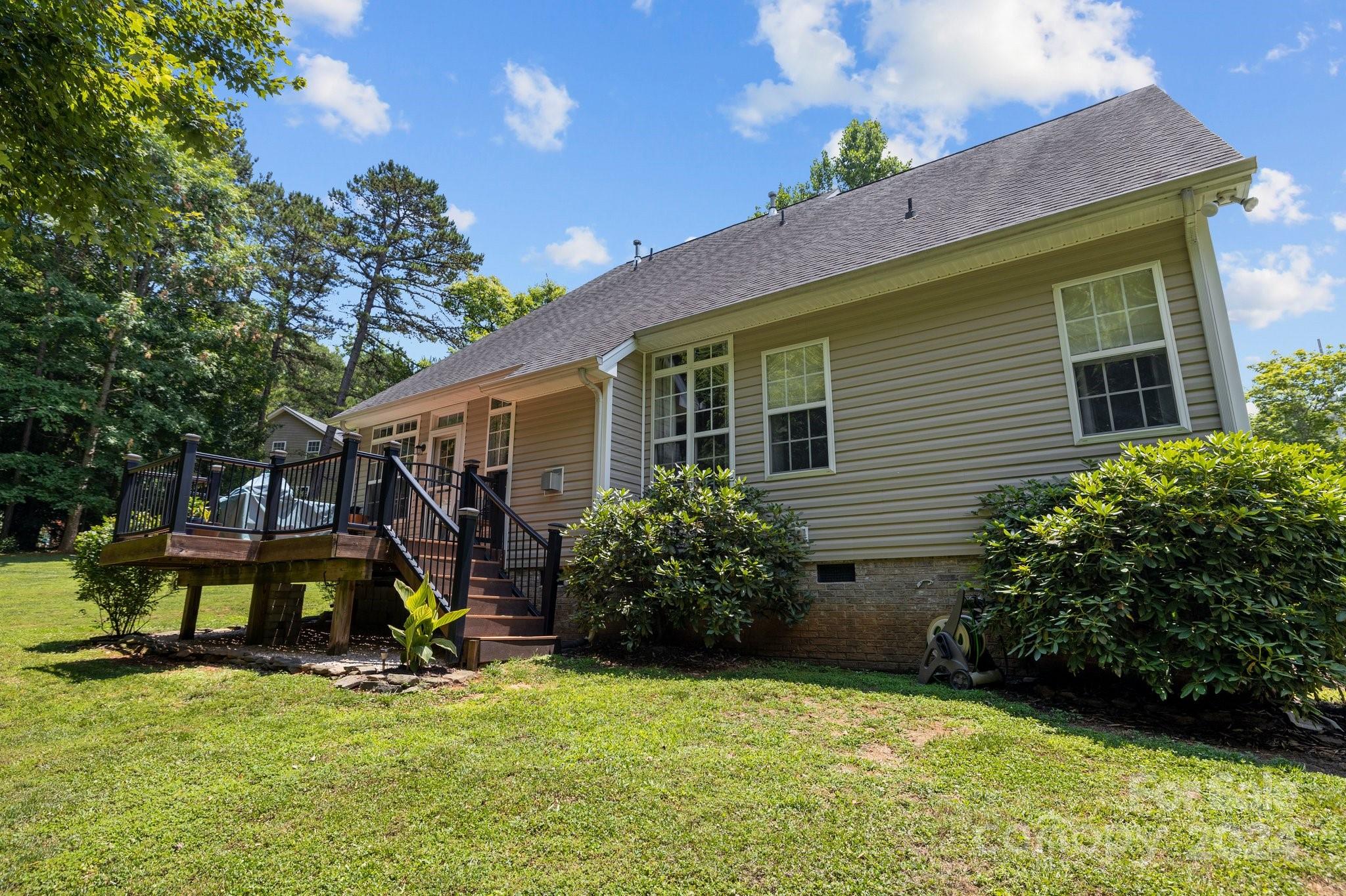 Lynnwood Farms - Residential