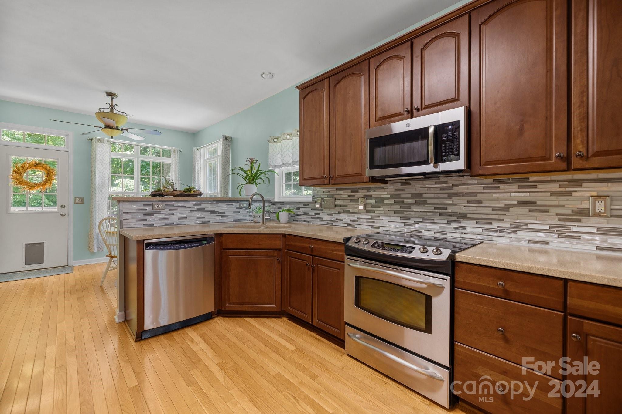 Lynnwood Farms - Residential