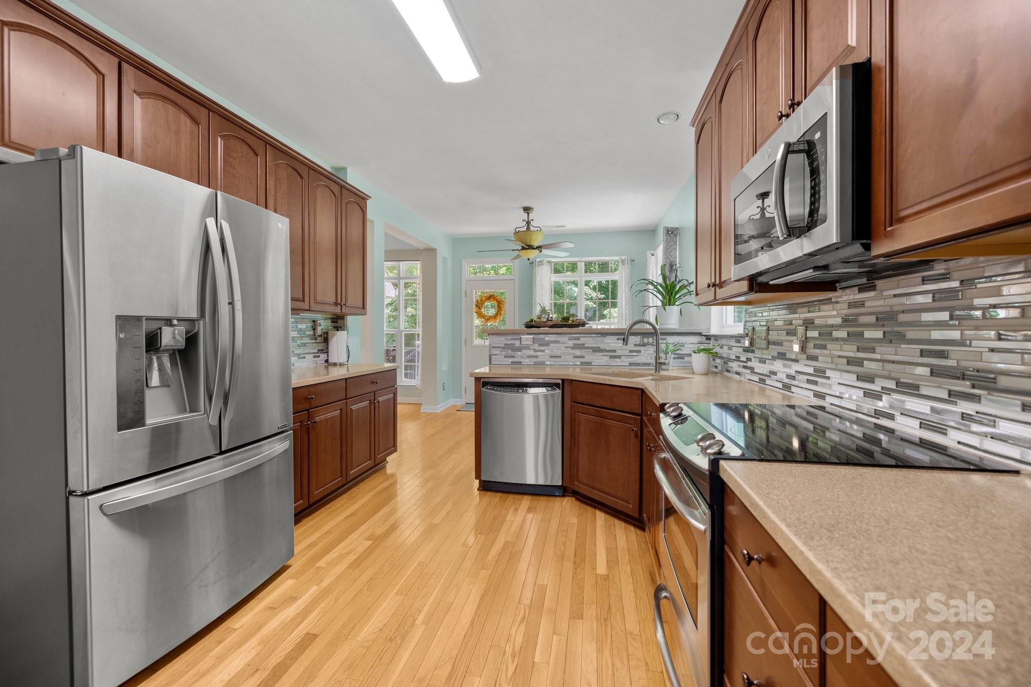 Lynnwood Farms - Residential