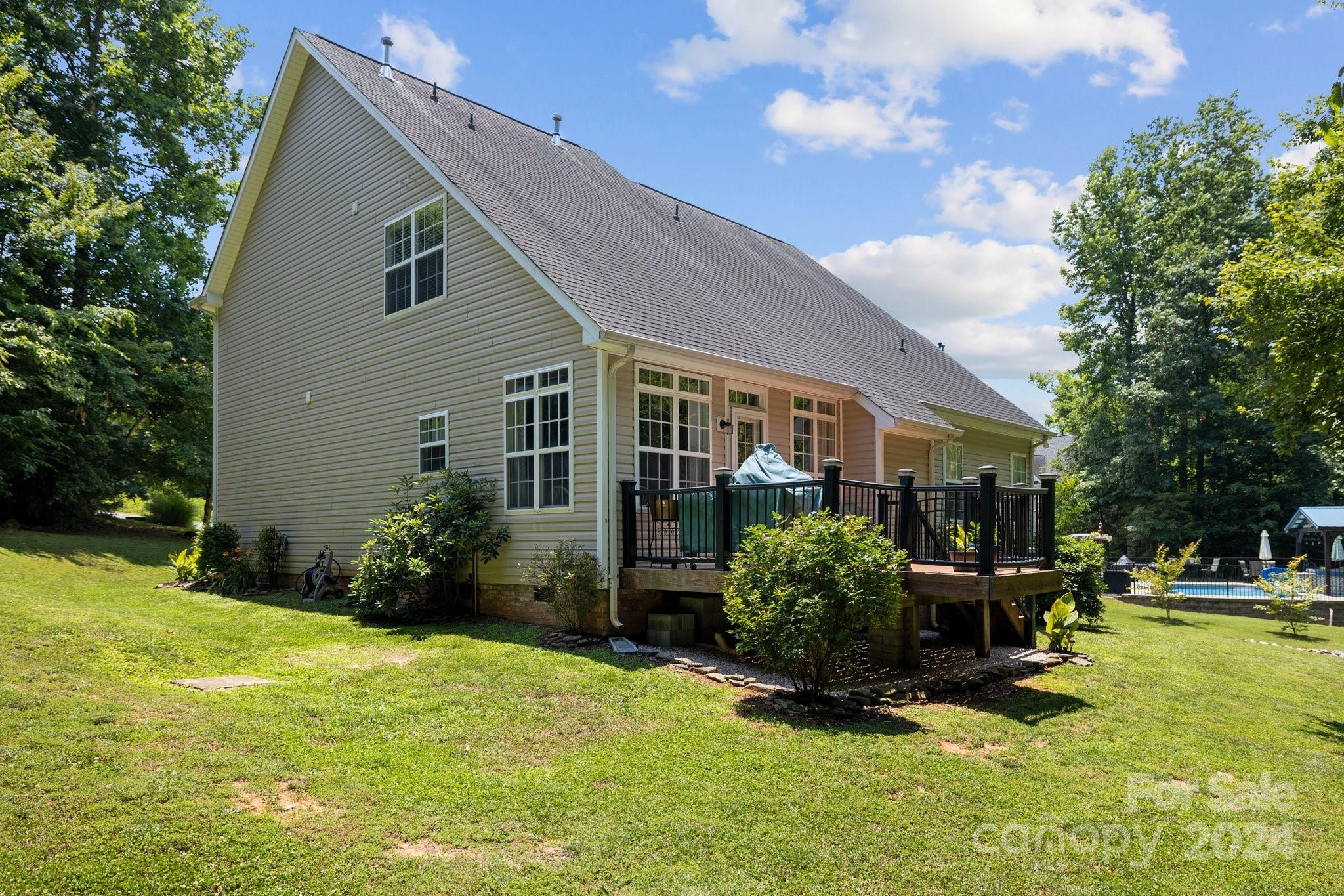 Lynnwood Farms - Residential