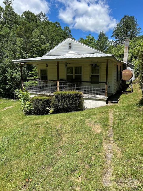 611 Johnson Hollow Road Bakersville NC 28705
