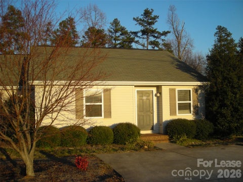 Photo of 197 Isle of Pines Road, Mooresville, NC 28117 (MLS # 4425488)