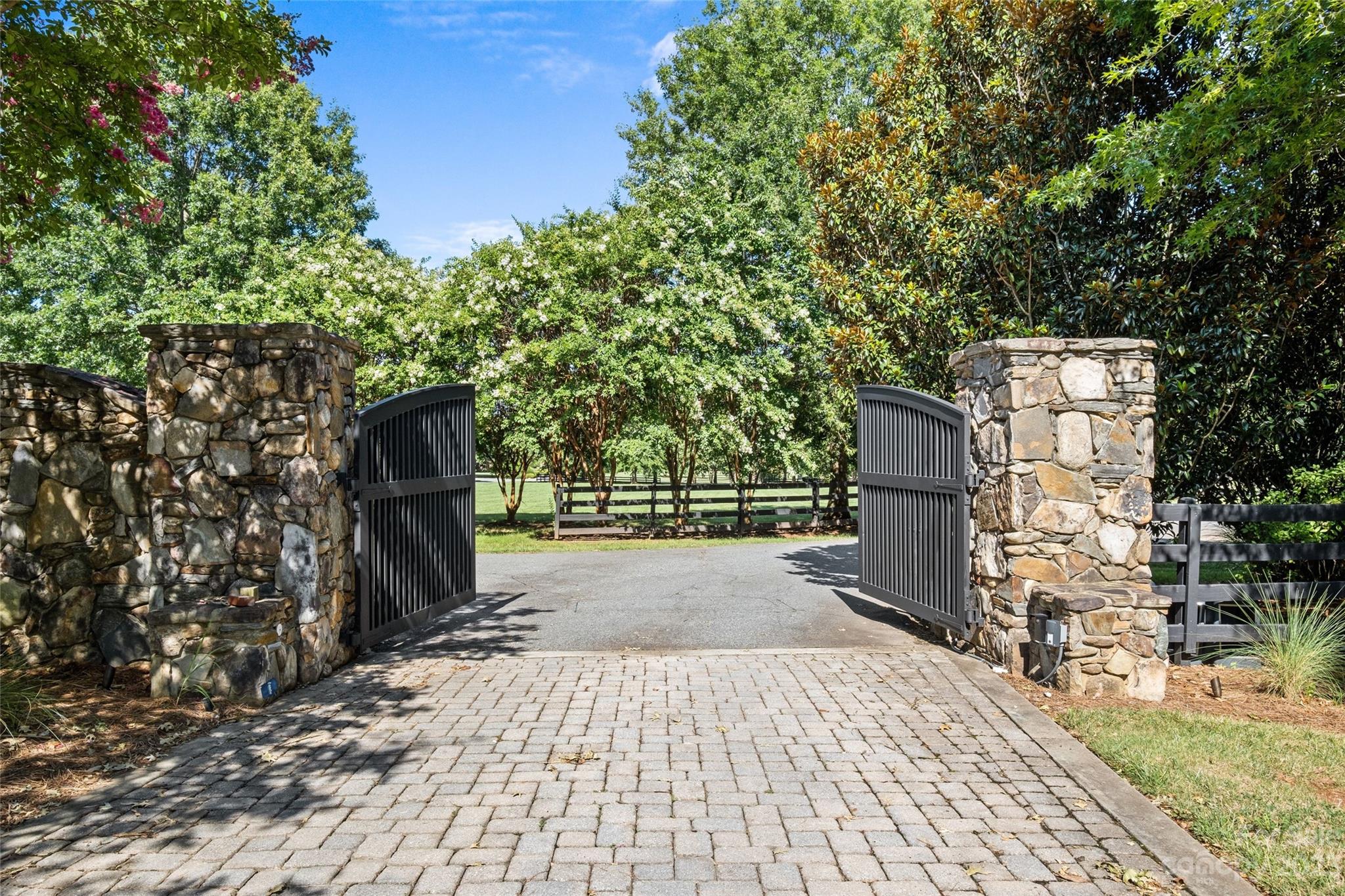 Arbor Oaks - Residential