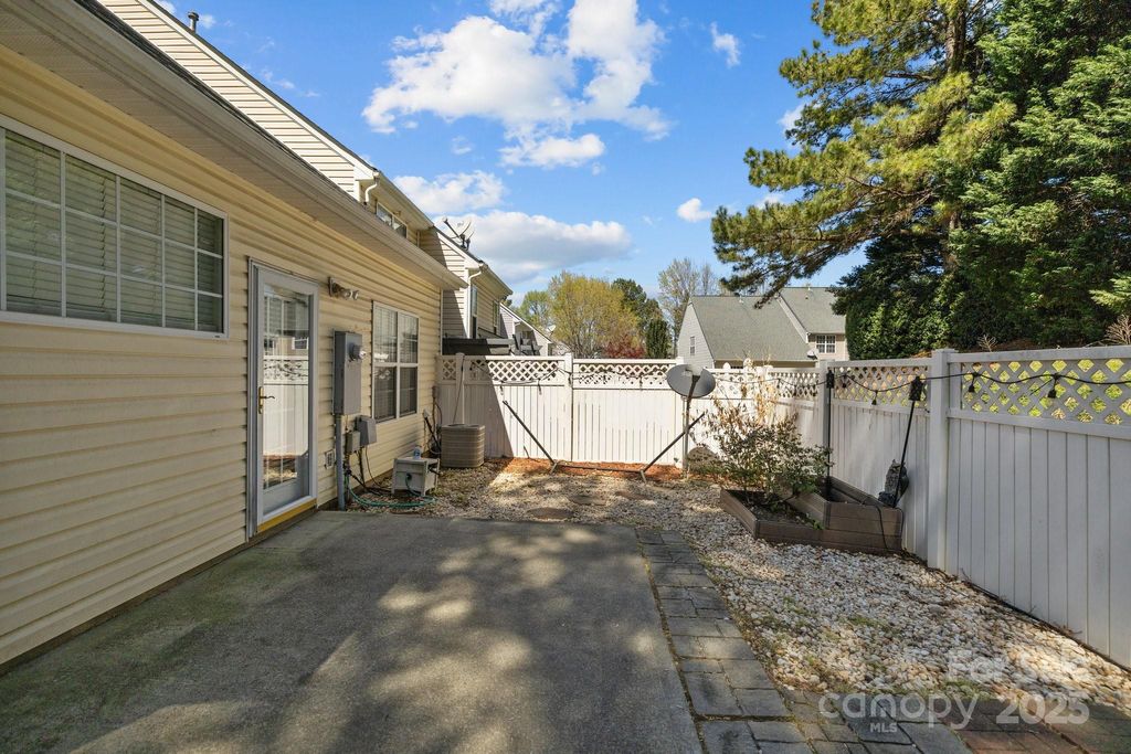 listing image 30