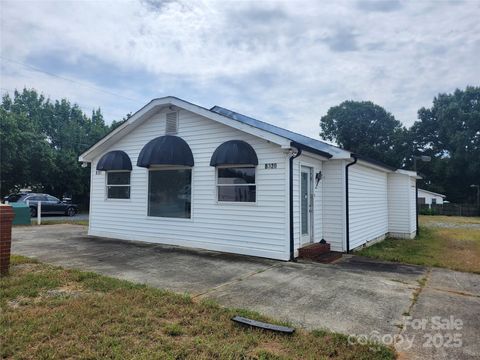 Photo of 8320 Fairview Road, Mint Hill, NC 28227 (MLS # 4302475)