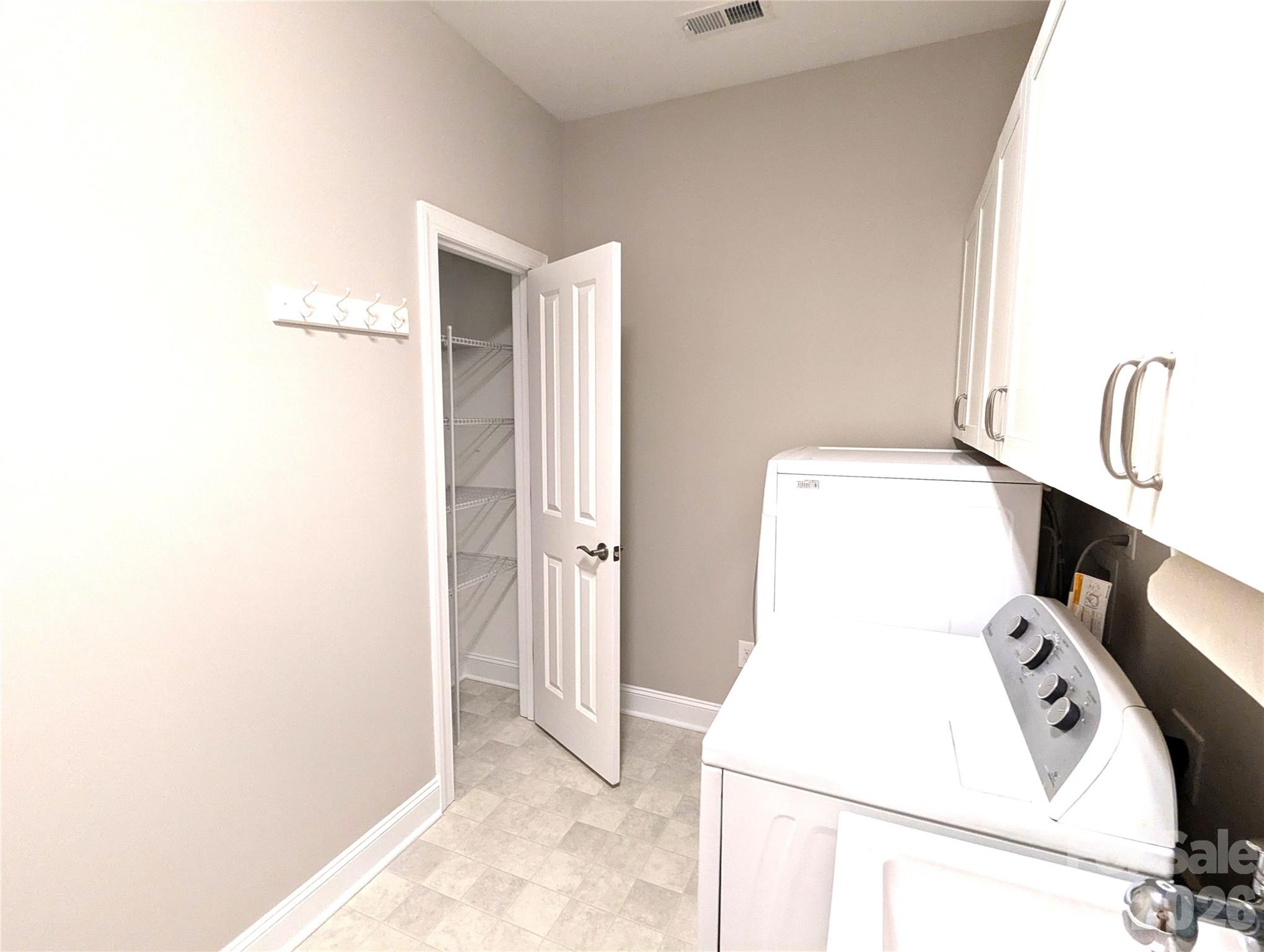 The Courtyards at Emerald Lake - Residential